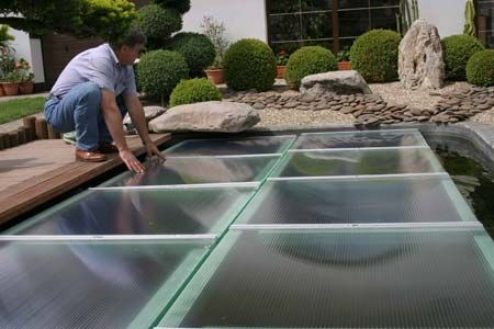 Schwimmende Teichabdeckung 1x0,5m
